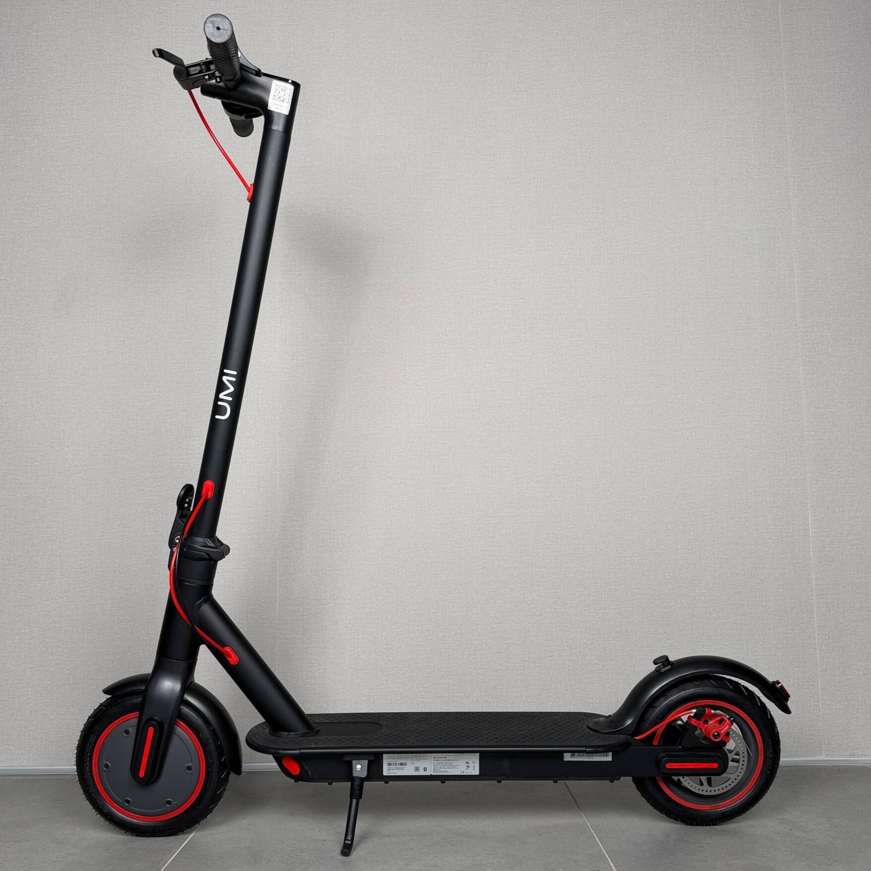 Електросамокат UMi U8s 500W 36V 11Ah Black, складний, 8.5" пневматичні колеса, до 30 км/год (2026) 1286 фото