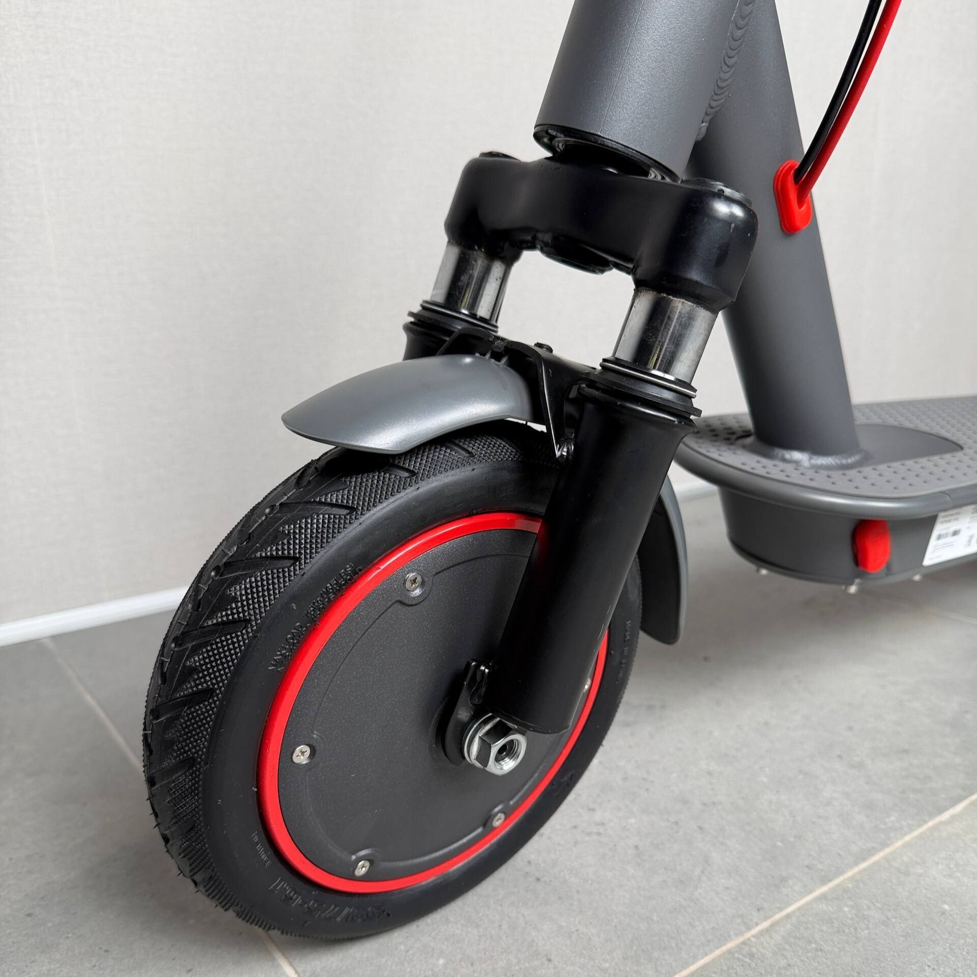 Електросамокат  UMi U8 Pro 600W 36V 13Ah сірий , складний, 8.5" пневматичні колеса, до 30 км/год (2026) 1299 фото