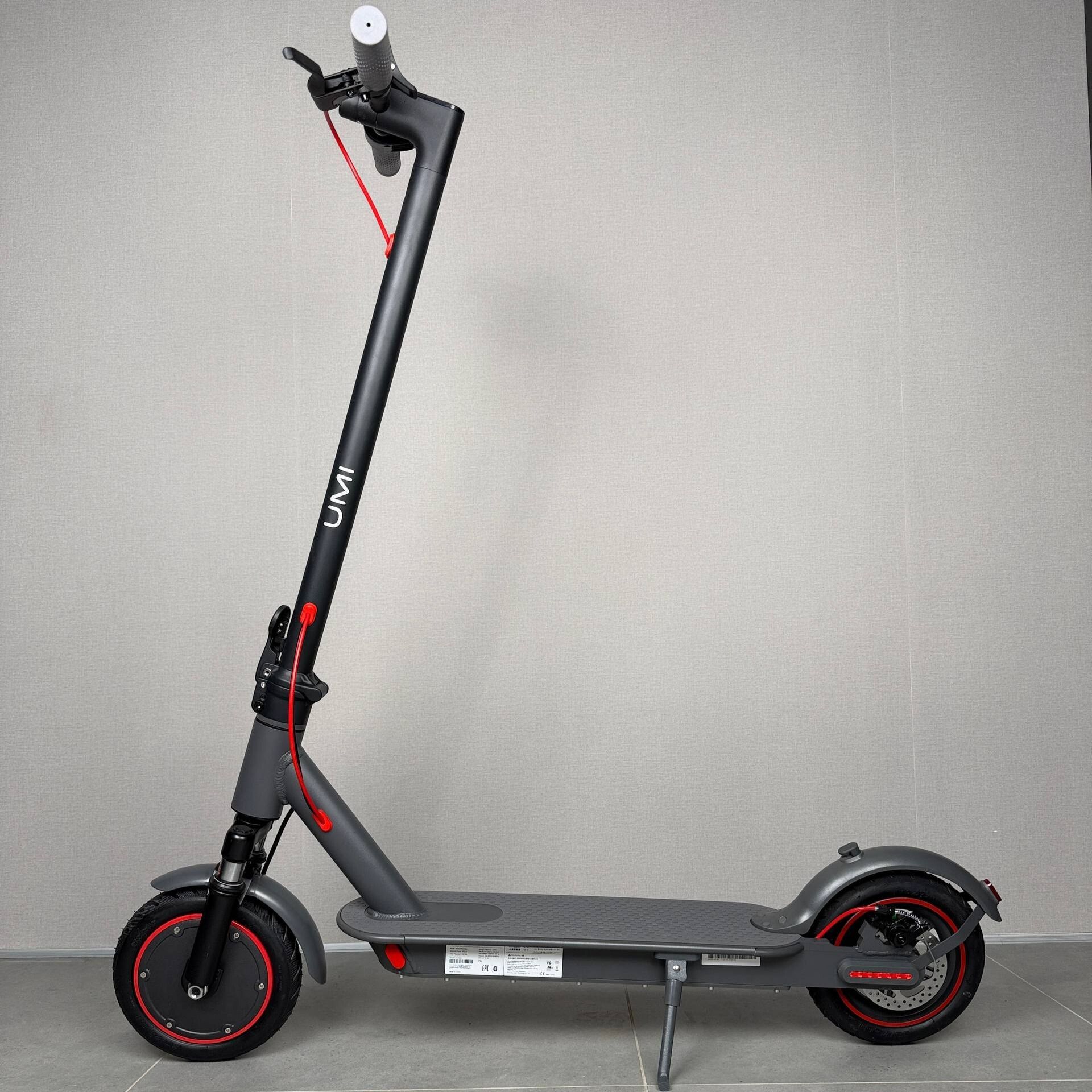 Електросамокат  UMi U8 Pro 600W 36V 13Ah сірий , складний, 8.5" пневматичні колеса, до 30 км/год (2026) 1299 фото