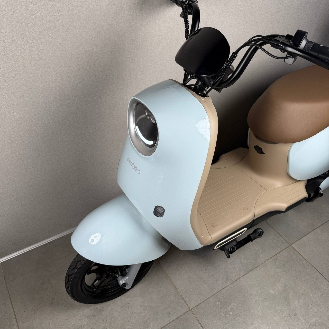 Электровелосипед EVOBIKE UNO небесно-голубой Graphene 600W 48V 20Ah 14" &ndash;  модель с двойной амортизацией, сигнализацией и LED-дисплеем 56321 фото
