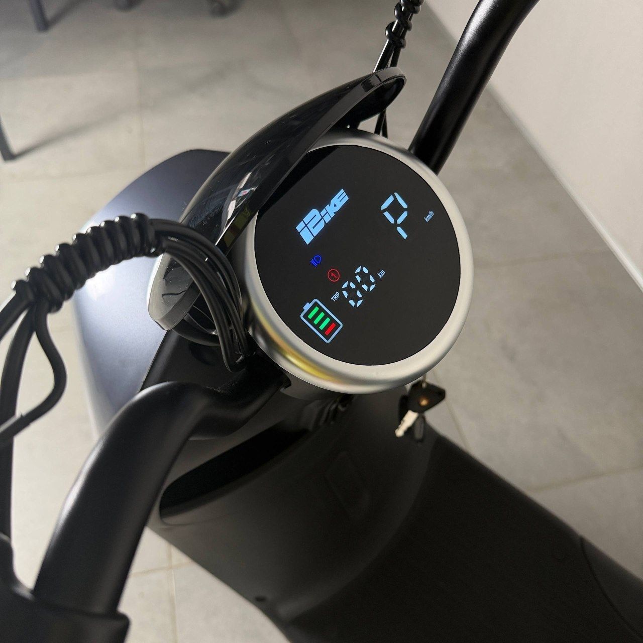 Электровелосипед EVOBIKE UNO Графит Graphene 600W 48V 20Ah 14" -  модель с двойной амортизацией, сигнализацией и LED-дисплеем 56322 фото