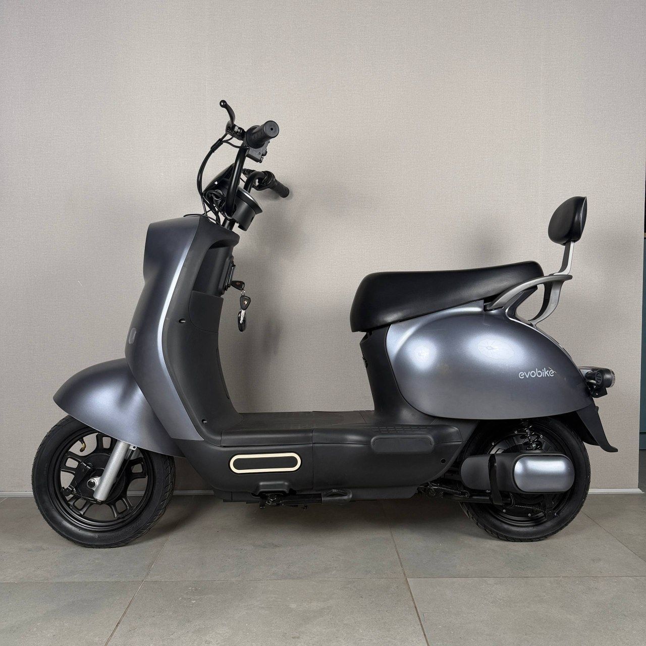 Электровелосипед EVOBIKE UNO Графит в стиле ретро 600W 48V 20Ah Graphene 14" с сигнализацией и амортизацией 48944 фото