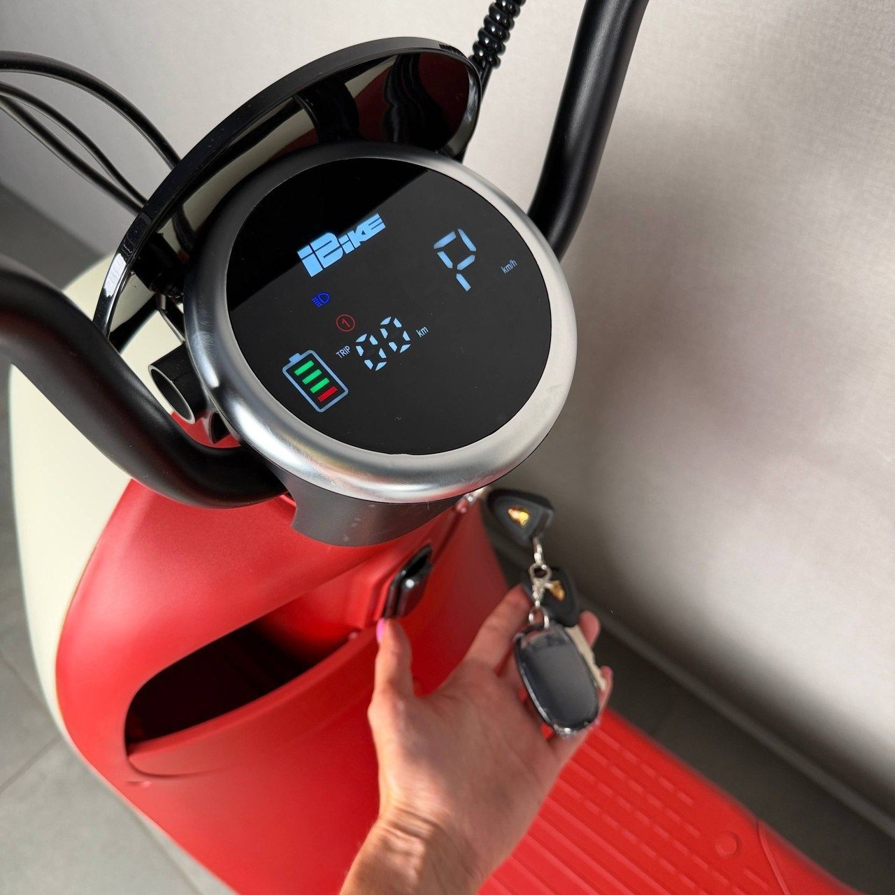 Электровелосипед EVOBIKE UNO молочный в ретро стиле 600W 48V 20Ah Graphene 14" с сигнализацией и амортизацией 48945 фото