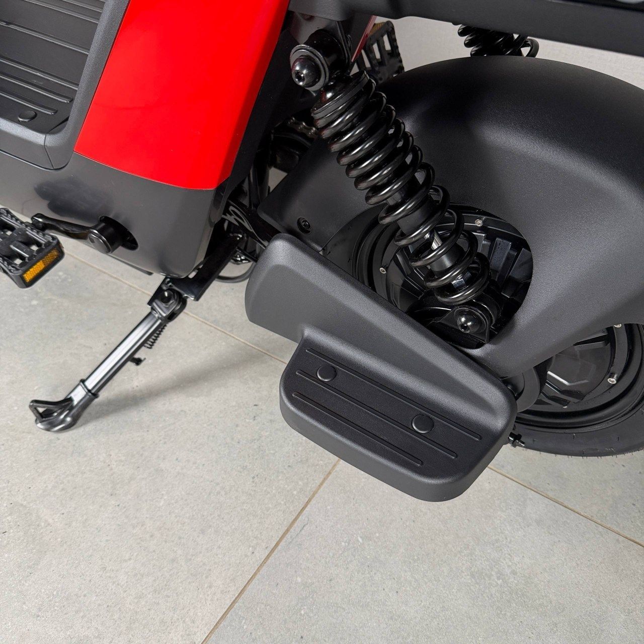 Электровелосипед EVOBIKE YOTA 800W 48V 20Ah Красный 14" Двухместный с двойной амортизацией, корзиной и сигнализацией 78654 фото