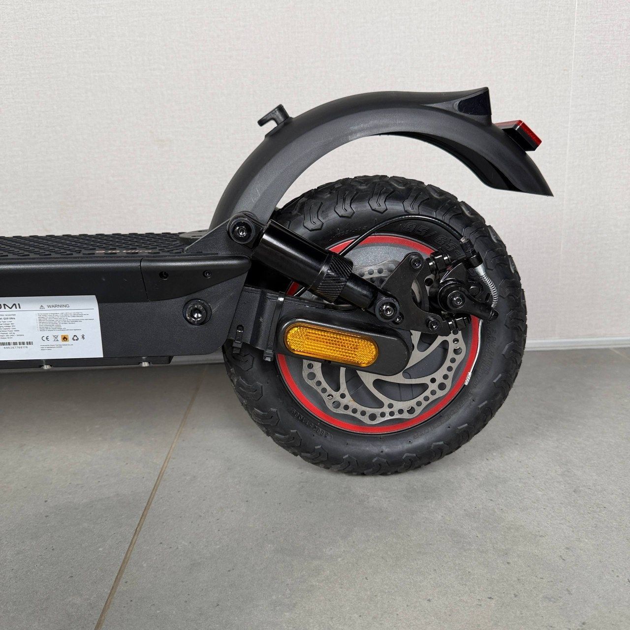 Електросамокат UMI Q10 Ultra 800W 48V 18Ah 10.5" зі складаною алюмінієвою рамою, інформативним LCD-дисплеєм, Bluetooth, передньою та задньою амортизацією, передніми і задніми поворотниками та дисковими гальмами 18108 фото