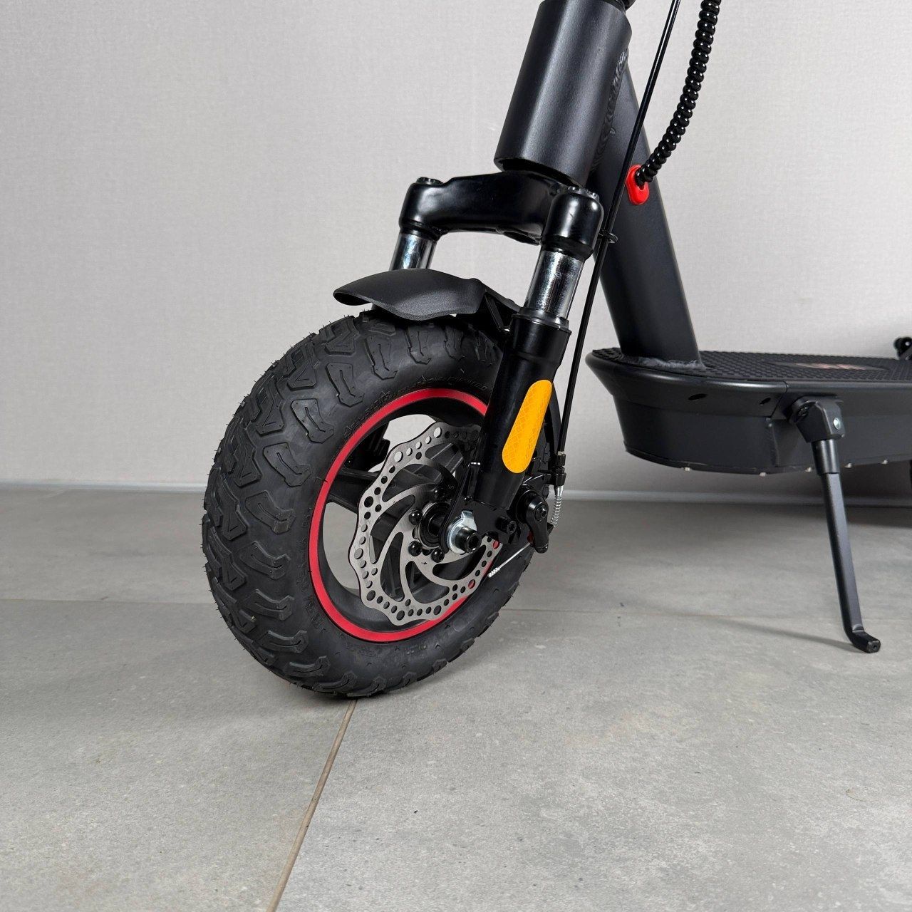 Електросамокат UMI Q10 Ultra 800W 48V 18Ah 10.5" зі складаною алюмінієвою рамою, інформативним LCD-дисплеєм, Bluetooth, передньою та задньою амортизацією, передніми і задніми поворотниками та дисковими гальмами 18108 фото