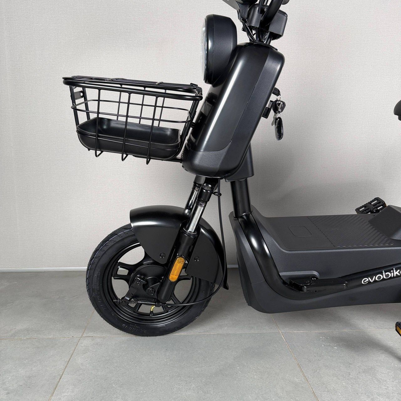 EVOBIKE Atlas 600W 48V 20Ah | потужний компактний електровелосипед з сидінням для другого пасажира, великим дисплеєм, педалями і акумулятором великої ємності, чорний колір 14270002 фото