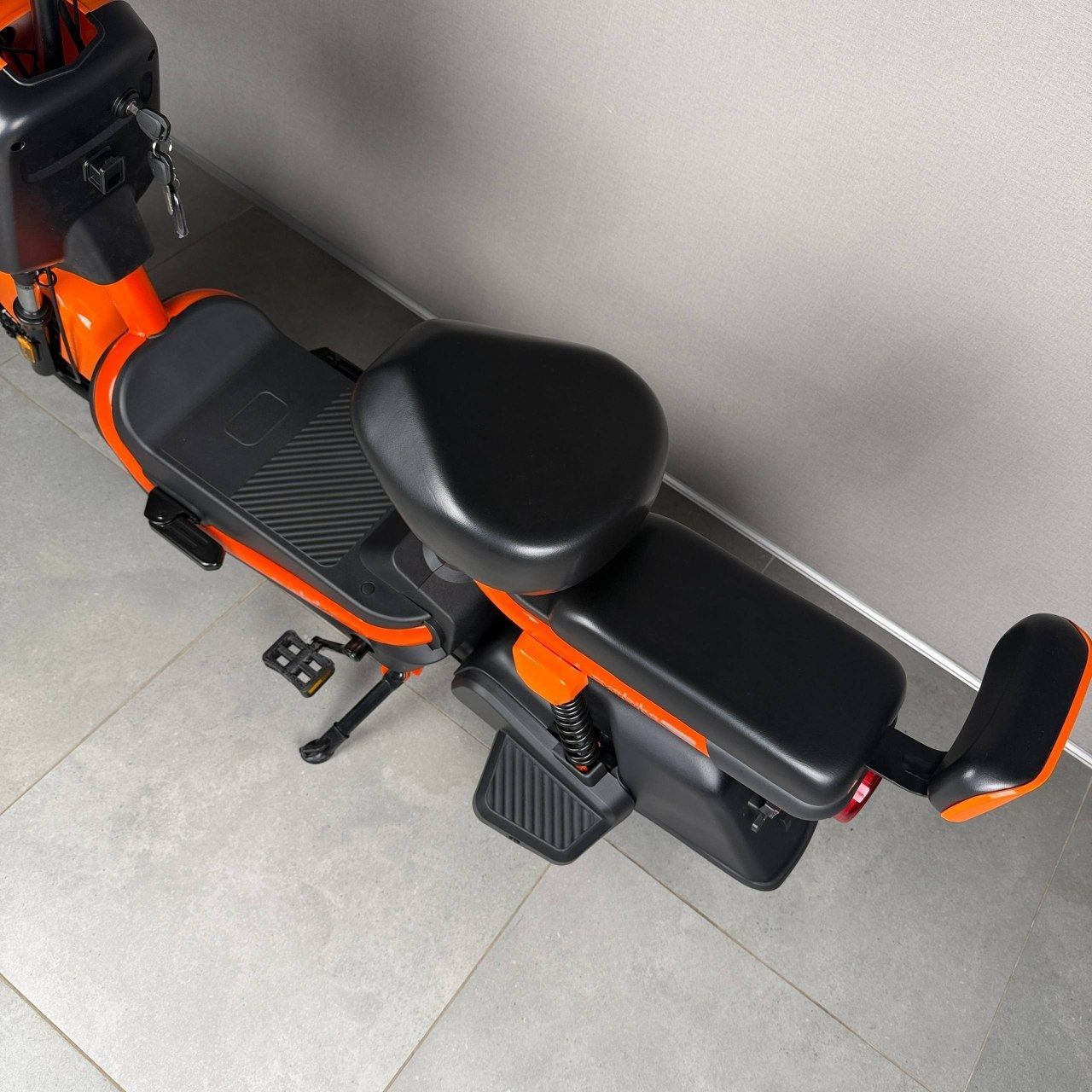 EVOBIKE Atlas 600W 48V 20Ah | потужний компактний електровелосипед з сидінням для другого пасажира, великим дисплеєм, педалями і акумулятором великої ємності, оранжевий колір 14270003 фото