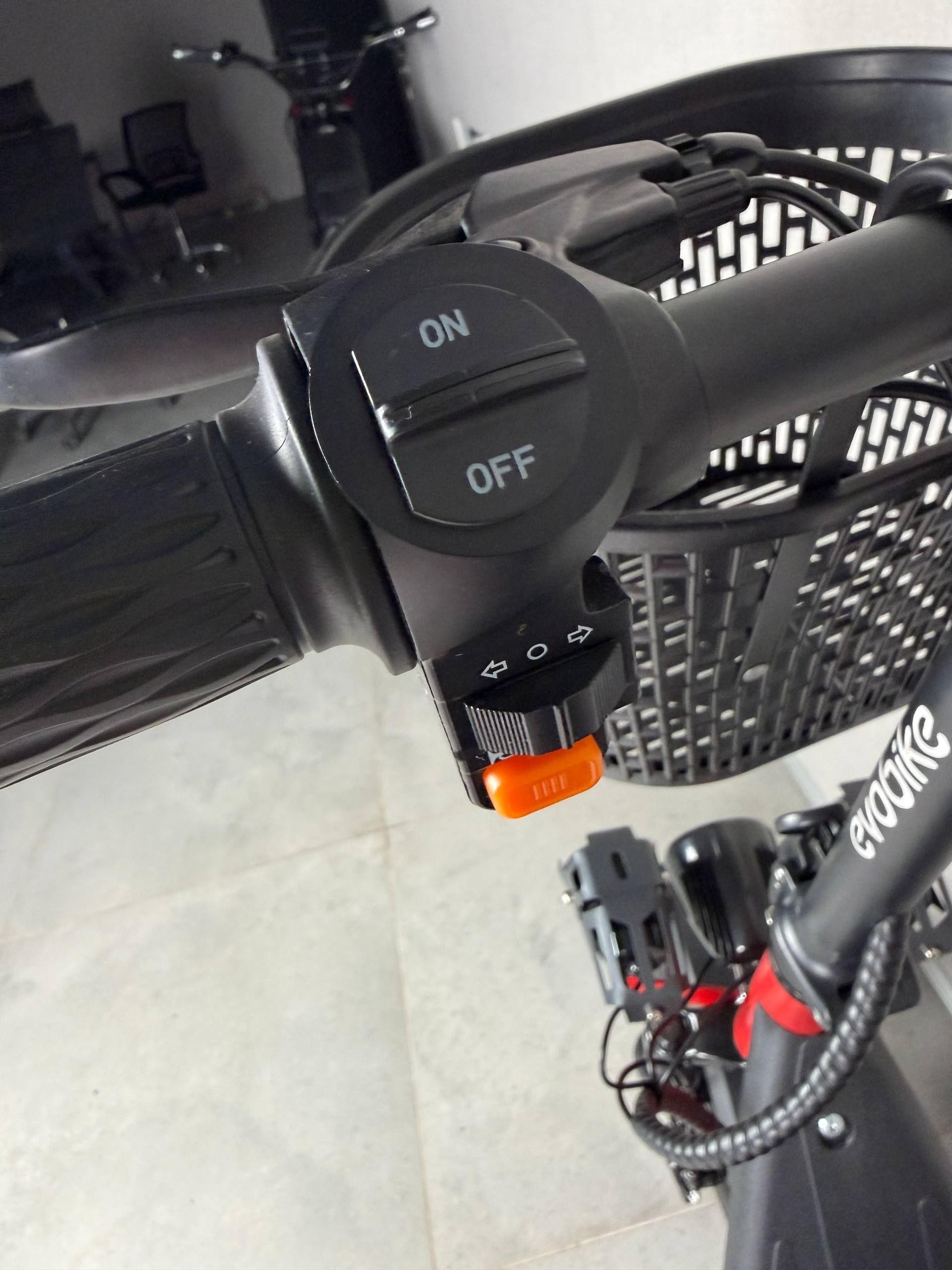 Електросамокат EVOBIKE Zen U12 MAX  червоний | 800W 48V 15Ah електросамокат з трьома фарами, корзинкою та кофером (модель 2026) 097854 фото