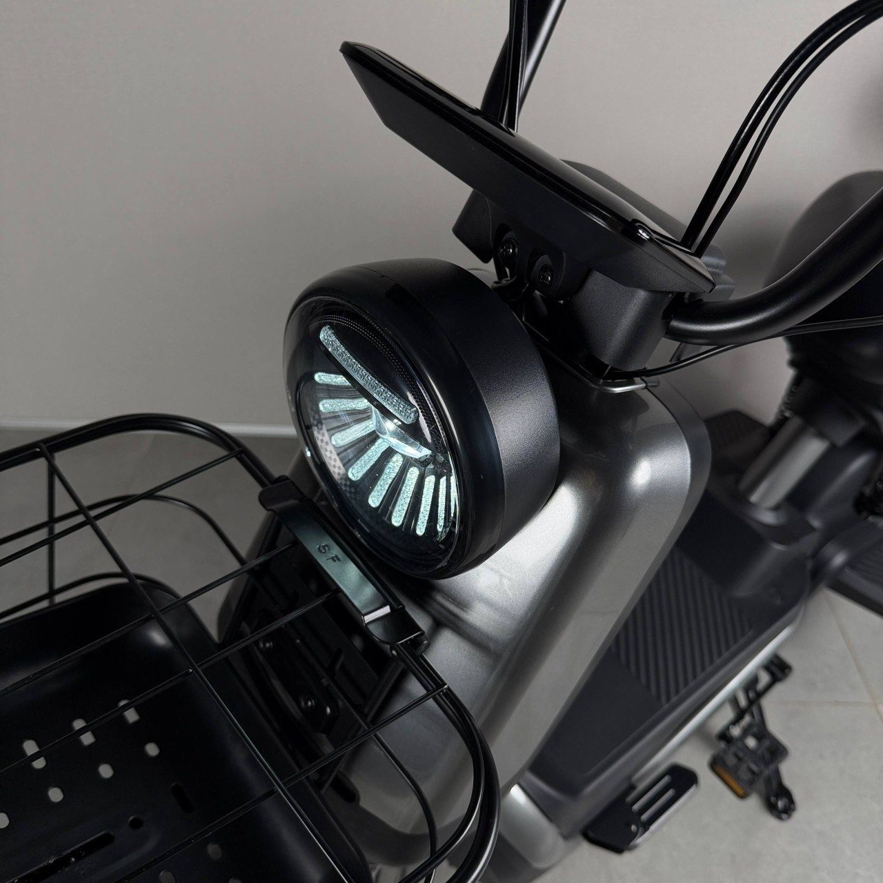 EVOBIKE Atlas 600W 48V 20Ah | потужний компактний електровелосипед з сидінням для другого пасажира, великим дисплеєм, педалями і акумулятором великої ємності, графітовий сірий колір 14270006 фото