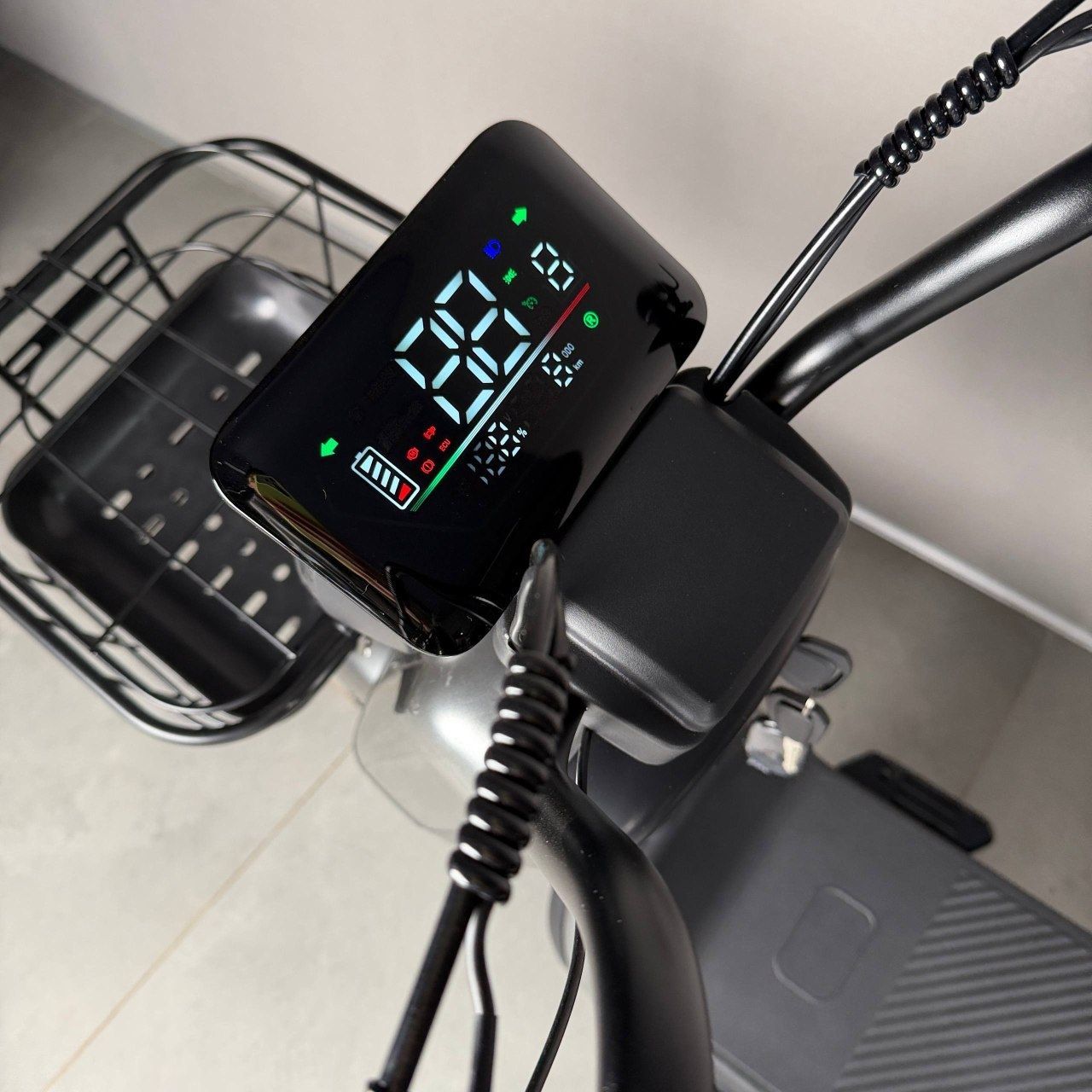 EVOBIKE Atlas 600W 48V 20Ah | потужний компактний електровелосипед з сидінням для другого пасажира, великим дисплеєм, педалями і акумулятором великої ємності, графітовий сірий колір 14270006 фото