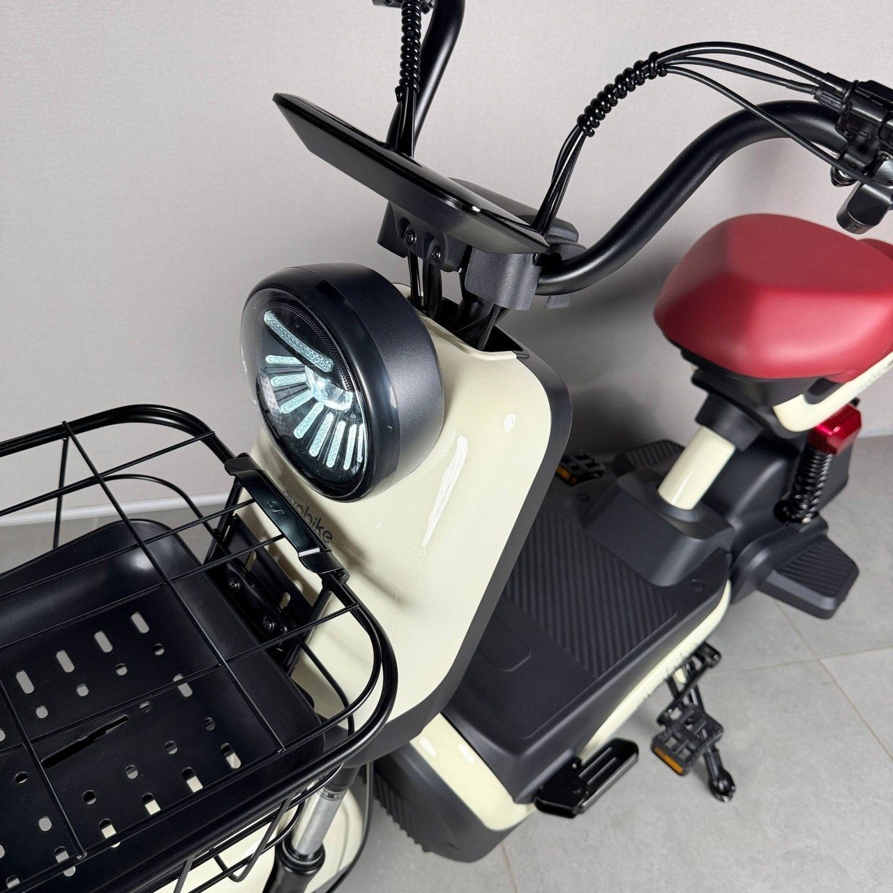 EVOBIKE Atlas PRO 800W 60V 20Ah | потужний компактний 14 дюймів електровелосипед з сидінням для другого пасажира, великим дисплеєм, педалями і акумулятором максимальної ємності, молочний колір 14270007 фото
