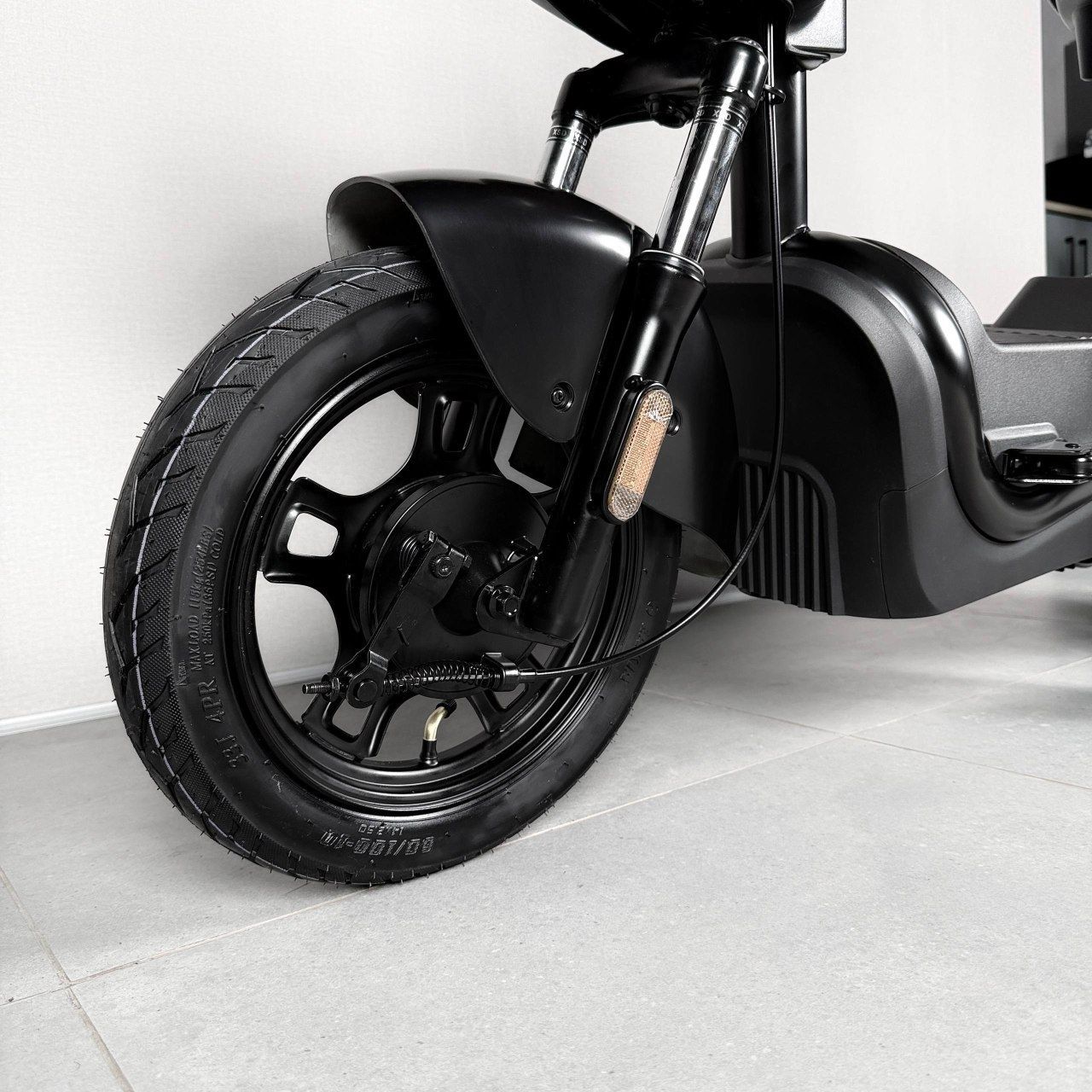 EVOBIKE Atlas PRO 800W 60V 20Ah | мощный компактный 14 дюймов электровелосипед с сиденьем для второго пассажира, большим дисплеем, педалями и аккумулятором максимальной емкости, черный цвет 14270008 фото