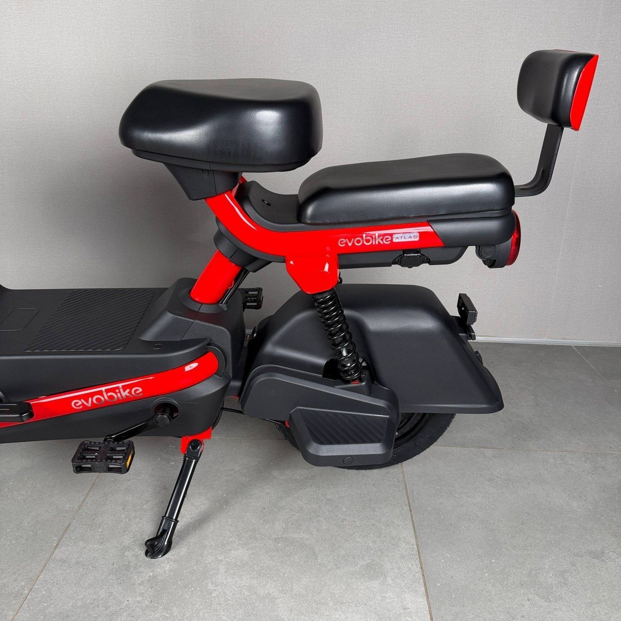 EVOBIKE Atlas PRO 800W 60V 20Ah | мощный компактный 14 дюймов электровелосипед с сиденьем для второго пассажира, большим дисплеем, педалями и аккумулятором максимальной емкости, красный цвет 14270011 фото