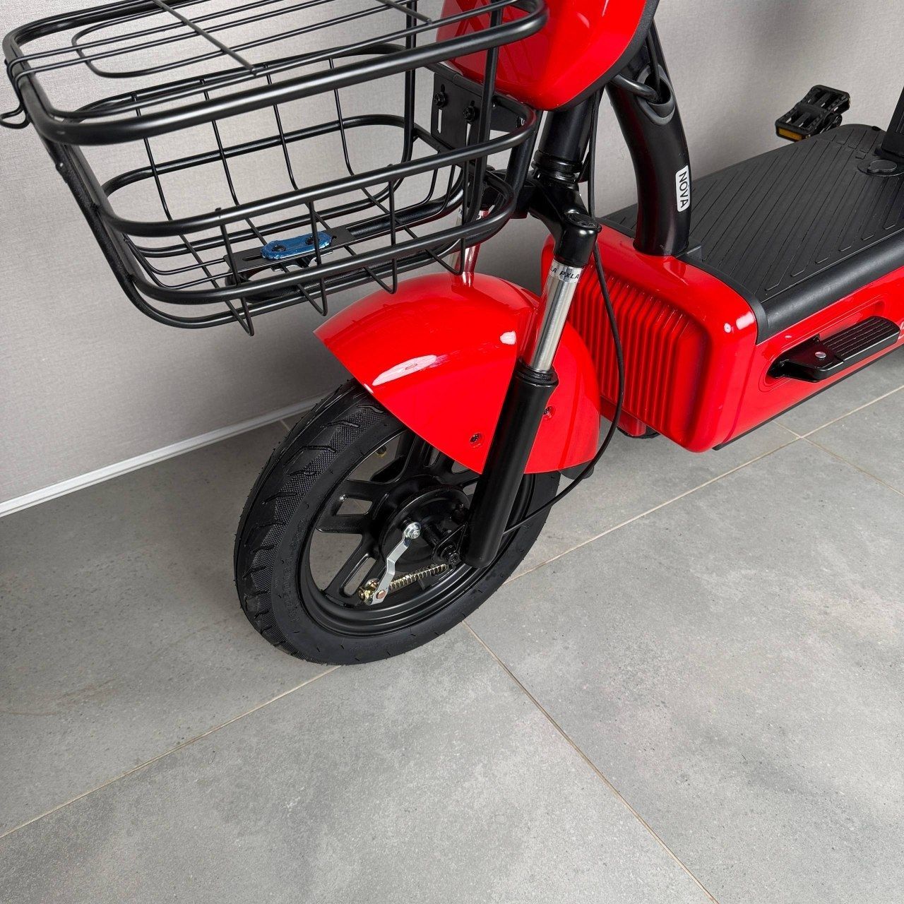 EVOBIKE Nova S 500W 48V 12Ah удобный электровелосипед с 2 сиденьями, корзиной и поворотниками, простой и надежный для города и села, красного цвета 19261409 фото