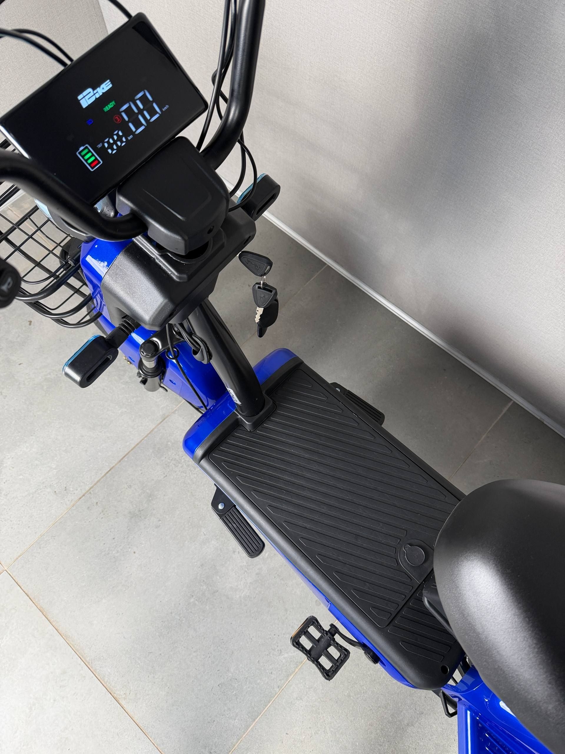 EVOBIKE Nova S 500W 48V 12Ah удобный электровелосипед с 2 сиденьями, корзиной и поворотниками, простой и надежный для города и села, синего цвета 19261706 фото