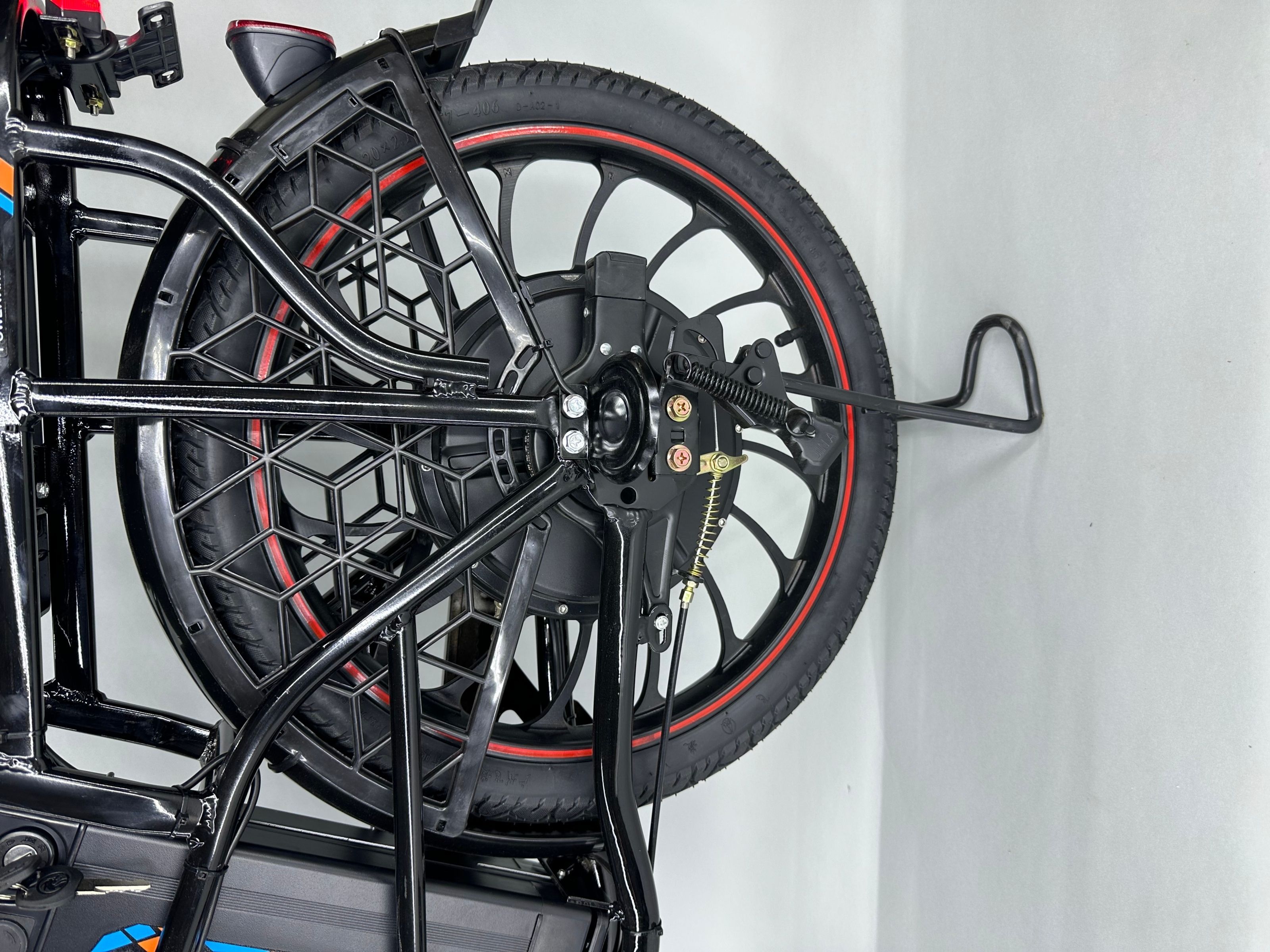 Электровелосипед EVOBIKE X-CITY U20 240W 20" черный, с раскладным сиденьем - грузовым багажником 1102857 фото