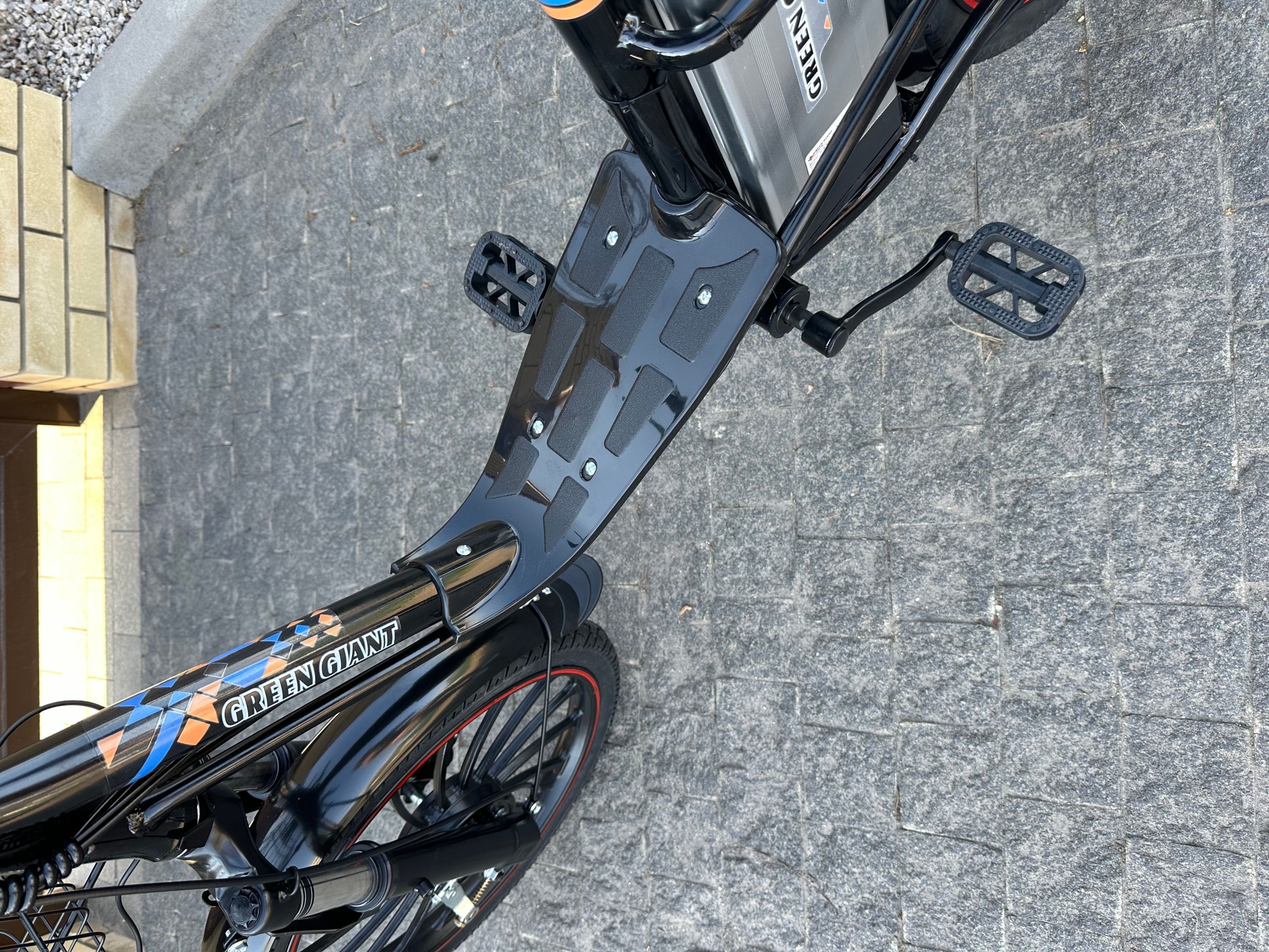 Электровелосипед EVOBIKE X-CITY U20 240W 20" черный, с раскладным сиденьем - грузовым багажником 1102857 фото