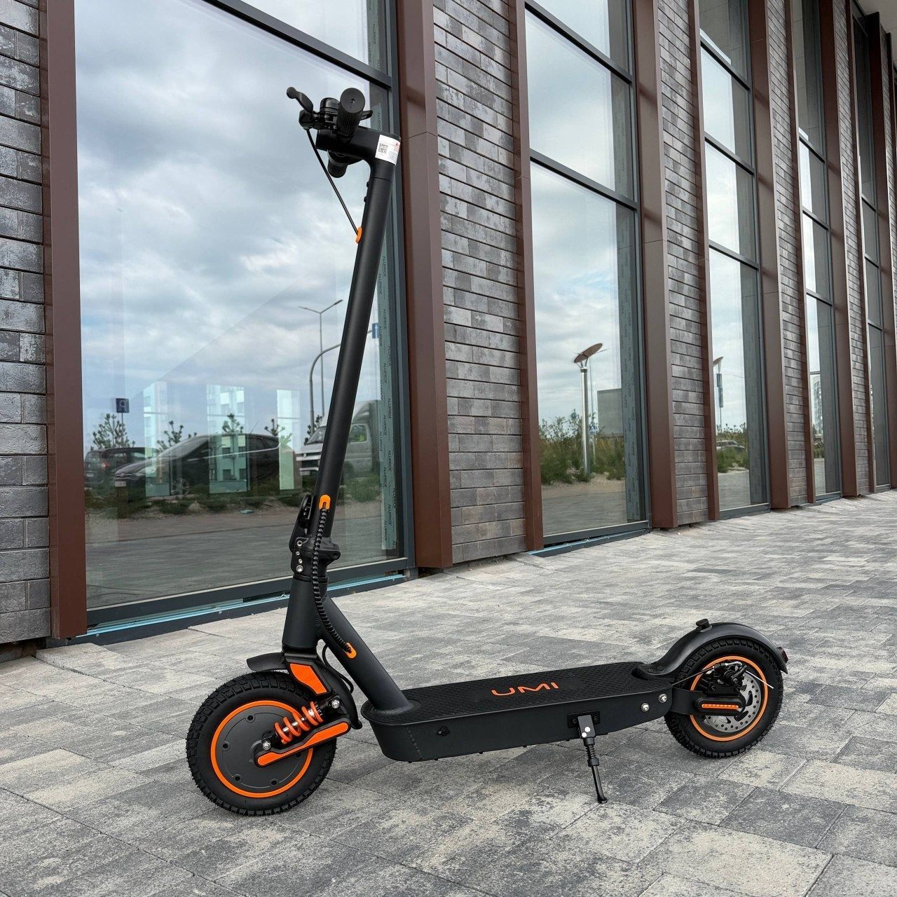 Электросамокат UMI U9 Ultra 750W, 10" OFF-ROAD, двойная амортизация, Bluetooth, складной, до 120 кг 75001 фото